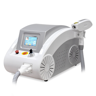 آلة إزالة الوشم على سطح المكتب Q معالجة Nd Yag Laser 1064nm 532nm لتميز البشرة