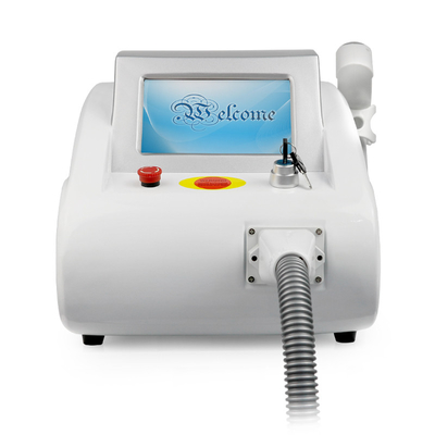 آلة إزالة الوشم الليزر الكربونية القابلة للحمل Q Switched Nd Yag Laser Carbon Peeling Skin Whting Beauty Machine
