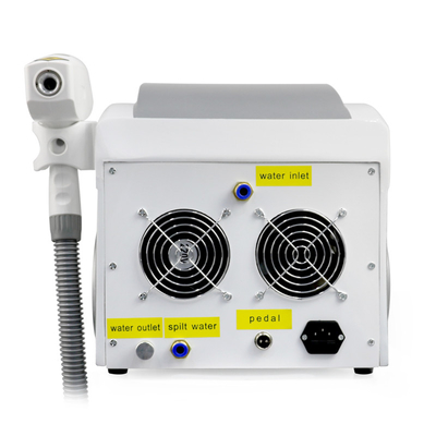آلة إزالة الوشم الليزر الكربونية القابلة للحمل Q Switched Nd Yag Laser Carbon Peeling Skin Whting Beauty Machine