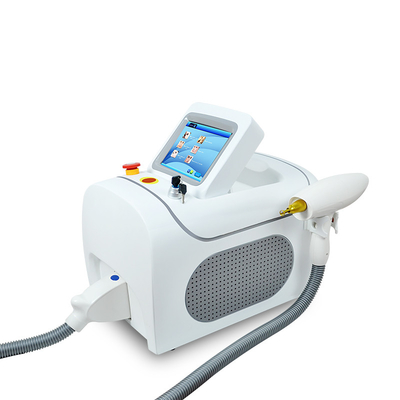 آلة إزالة الوشم المحمولة ذات طول موجي 3 1064nm Q معالجة Nd Yag Laser Machine