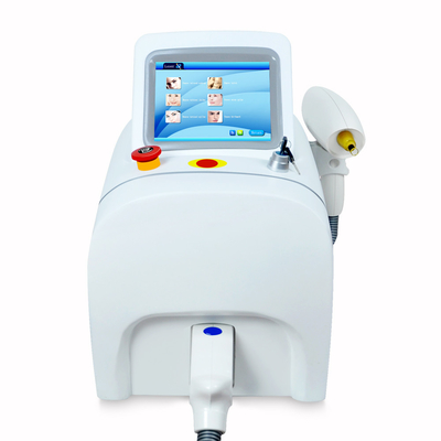آلة إزالة الوشم المحمولة ذات طول موجي 3 1064nm Q معالجة Nd Yag Laser Machine