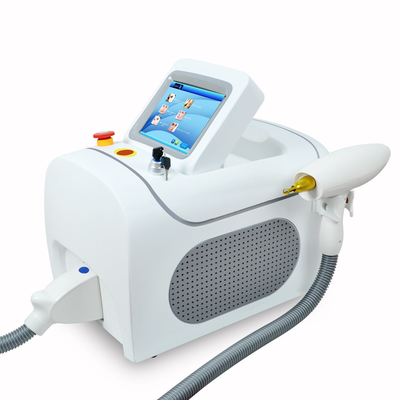 آلة إزالة الوشم المحمولة ذات طول موجي 3 1064nm Q معالجة Nd Yag Laser Machine